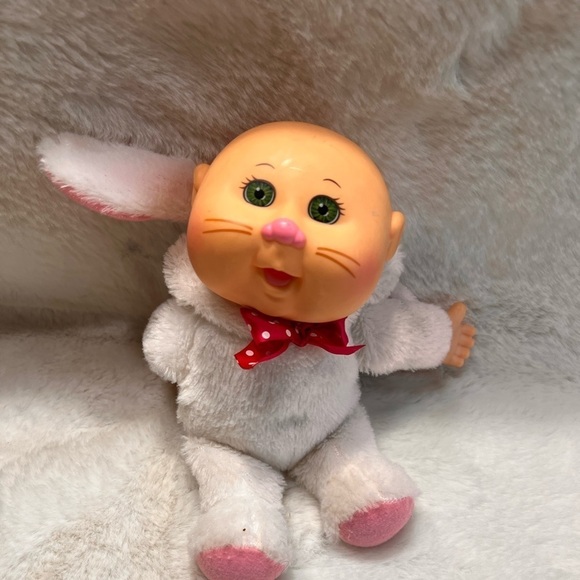 Cabbage Patch white bunny 2017 - Picture 6 of 6